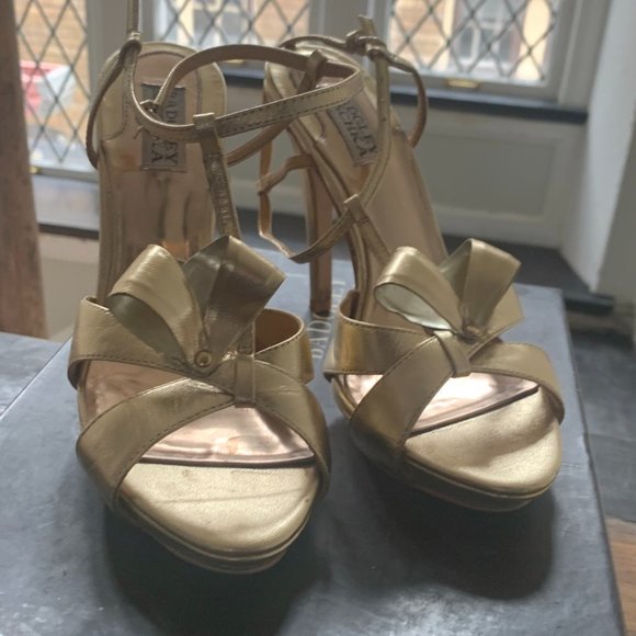 Badgley Mischka Gold Heels - Picture 2 of 4